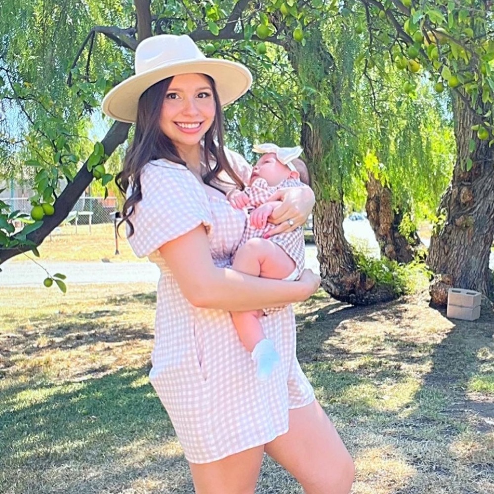 Meet your Posher, Victoria